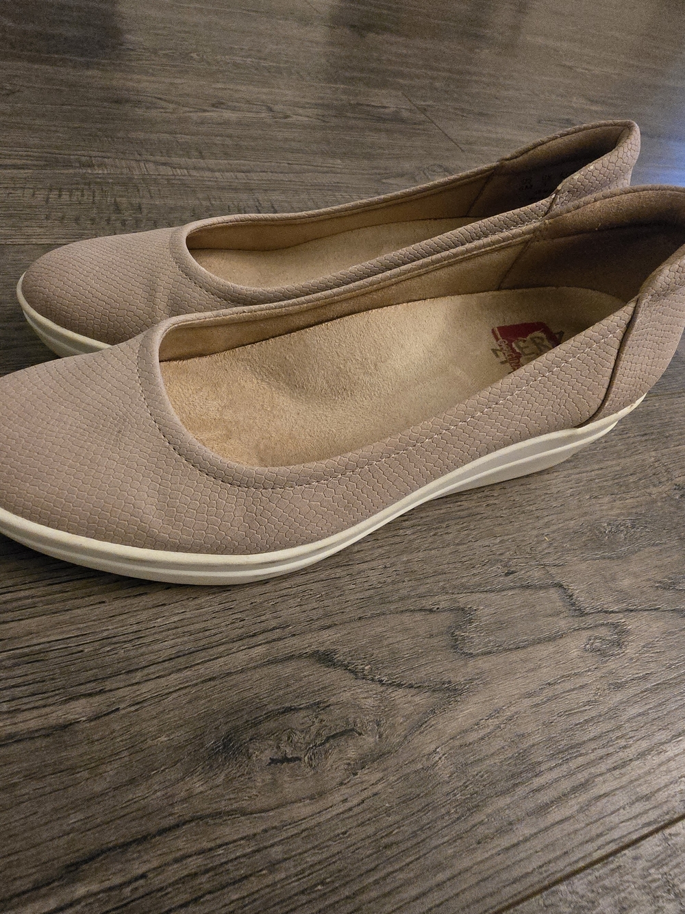 Naturalizer‎ Susan Wedge Sneaker, Mauve Snake, 6M